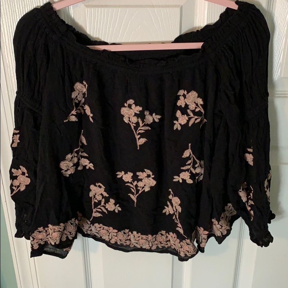 American eagle off the shoulder top
